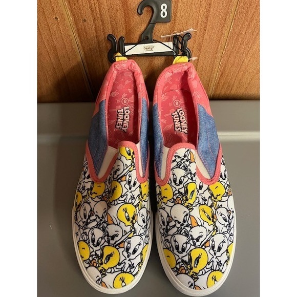 Tweety Bird ~ Looney tunes womens shoes ~ Size 8 NWT - Picture 4 of 6